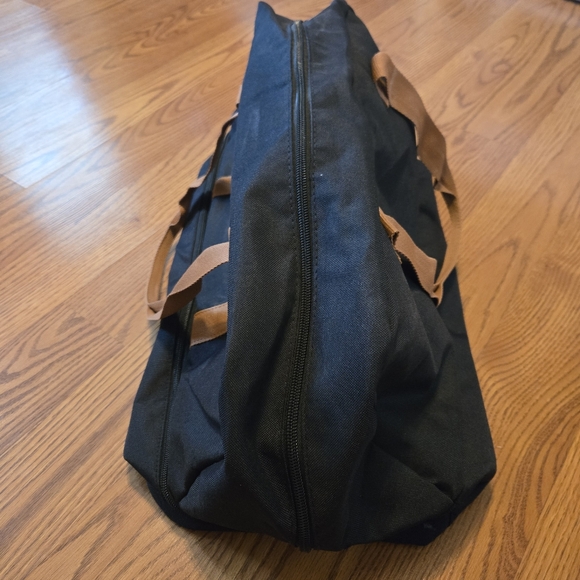 DSW Weekender Duffle Bag Black Tan Separte Shoe Compartment Gym Bag Travel Bag - Picture 7 of 15